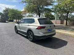 2021 Volkswagen Tiguan L 330TSI AT 2WD — фото 7