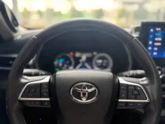 2022 Toyota Highlander Hybrid 2.5L 4WD Supreme 7, чёрный — фото 13