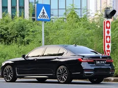 2021 BMW 7 Series 7 740Li xDrive M, чёрный — фото 4