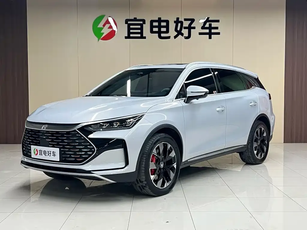 2024 BYD Tang 215KM 4WD