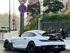 2019 Mercedes-Benz AMG GT — фото 6