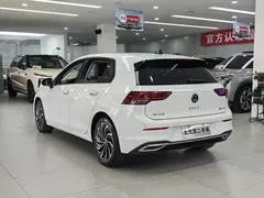 2021 Volkswagen Golf 280TSI DSG Pro, белый — фото 3