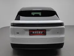 2025 Li Auto i6 4WD Standard, белый — фото 4