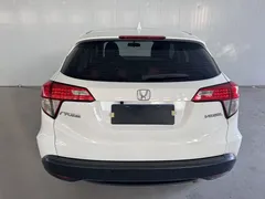 2022 Honda Vezel 1.5L CVT Pioneer, белый — фото 6