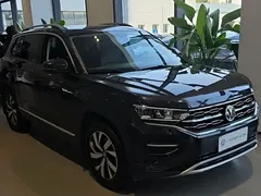 2021 Volkswagen Tayron 330TSI 2WD Luxury, чёрный — фото 1