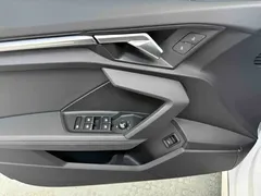 2023 Audi A3 Sportback 35 TFSI, белый — фото 10