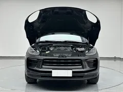 2022 Porsche Macan 2.0T — фото 27