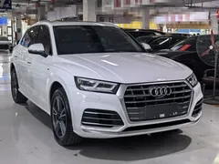 2020 Audi Q5L 45 TFSI, белый — фото 3