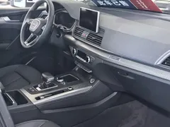 2020 Audi Q5L 45 TFSI, белый — фото 4