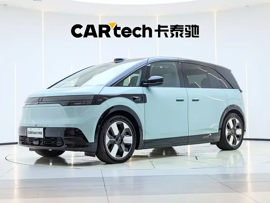 2025 Zeekr Mix Smart Driving