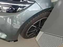 2025 BYD Han L DM-i PHEV 200km Lidar Flagship, зелёный — фото 25