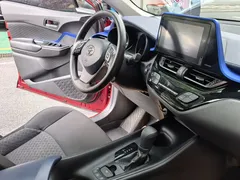 2021 Toyota C-HR 2.0L Comfort — фото 16