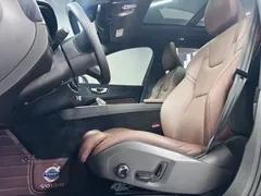 2023 Volvo XC60 4WD Luxury, синий — фото 8