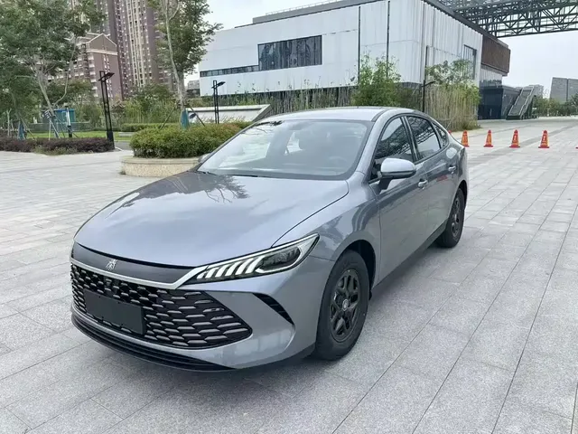 2025 BYD Qin PLUS DM-i PHEV Smart Driving 55km Leading