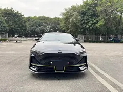 2022 Changan UNI-V 1.5T Sport, чёрный — фото 2