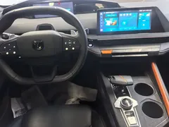2022 Changan UNI-V 1.5T — фото 11