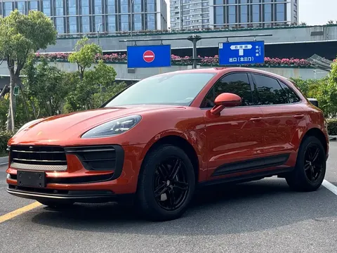 2023 Porsche Macan 2.0T