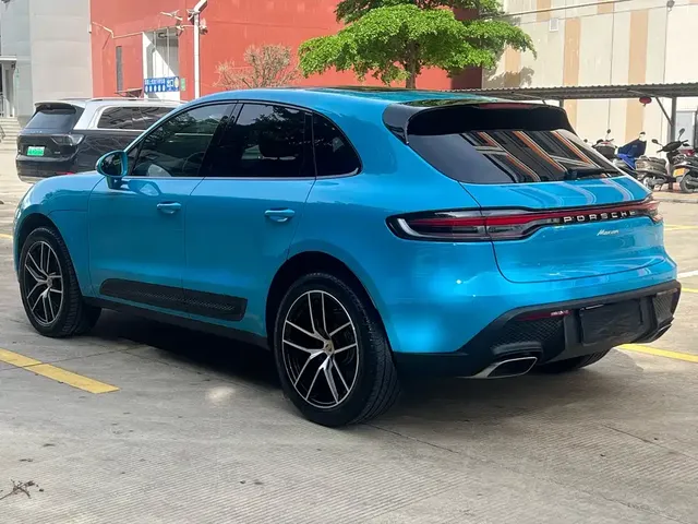 2022 Porsche Macan T 2.0T