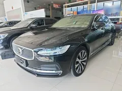 2022 Volvo S90 B5 Luxury, чёрный — фото 2