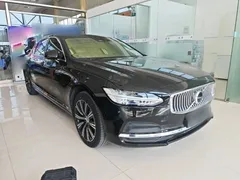 2022 Volvo S90 B5 Luxury, чёрный — фото 4