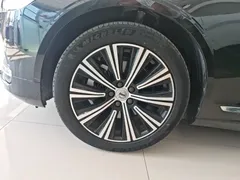 2022 Volvo S90 B5 Luxury, чёрный — фото 23