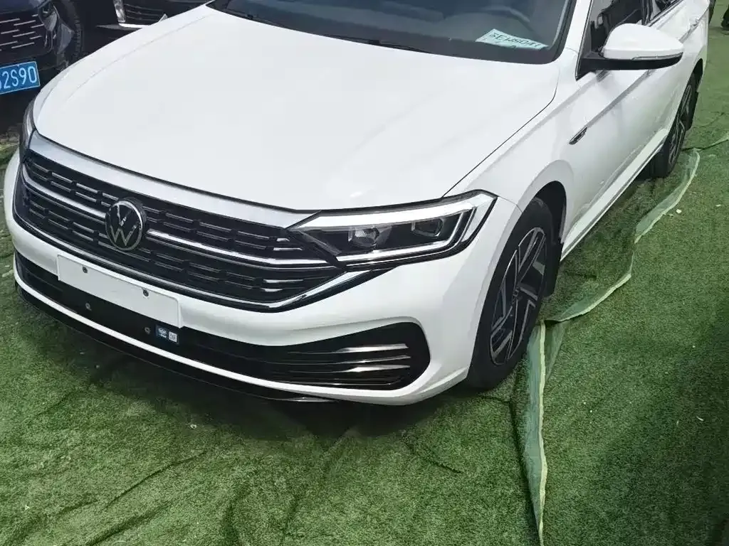 2023 Volkswagen Sagitar 200TSI DSG