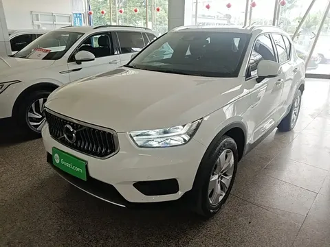 2021 Volvo XC40 T4 4WD