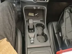 2021 Volvo XC40 T4 4WD, белый — фото 14