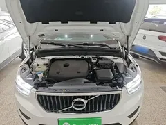 2021 Volvo XC40 T4 4WD, белый — фото 20