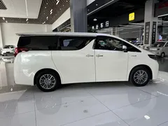 2021 Toyota Alphard Hybrid 2.5L Premium, белый — фото 7