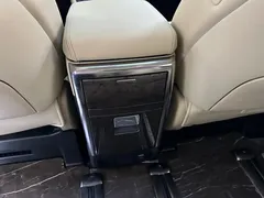 2021 Toyota Alphard Hybrid 2.5L Premium, белый — фото 16