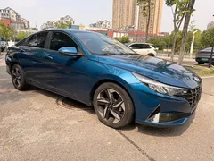 2021 Hyundai Elantra 240TGDi DCT LUX Premium, синий — фото 3