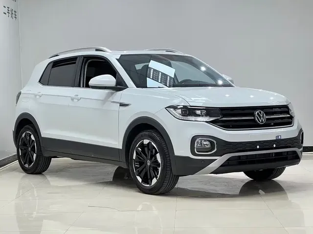 2021 Volkswagen Tacqua 1.5L AT