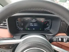 2024 Hongqi HQ9 2.0T 4WD — фото 16