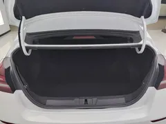 2021 Geely Emgrand 1.5L CVT, белый — фото 4