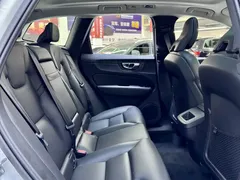 2021 Volvo XC60 4WD Luxury, белый — фото 6