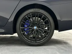2021 BMW 5 Series 5 530Li M, чёрный — фото 31