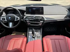 2021 BMW 5 Series 535Le PHEV M Sport, чёрный — фото 8