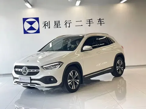 2023 Mercedes-Benz GLA 220