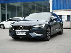 2023 Volvo S60 B4 Luxury, синий — фото 1