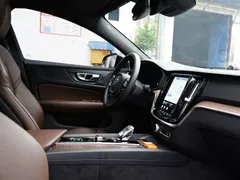2023 Volvo S60 B4 Luxury, синий — фото 10