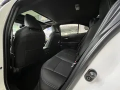 2022 Toyota Levin 185T CVT Luxury, белый — фото 7