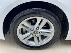 2022 Toyota Levin 185T CVT Luxury, белый — фото 24