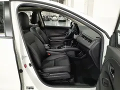 2020 Honda Vezel 220 TURBO CVT Luxury, белый — фото 23