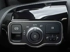 2022 Mercedes-Benz A-Class A 180 L Sport Sedan, белый — фото 12