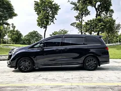 2022 Honda Odyssey 2.0L e:HEV, чёрный — фото 5