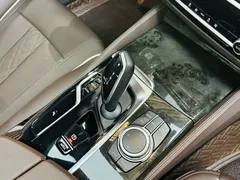 2022 BMW 5 Series 5 525Li M, чёрный — фото 10