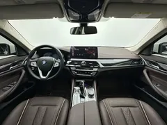 2023 BMW 5 Series 5 530Li, белый — фото 20