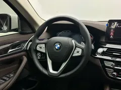 2023 BMW 5 Series 5 530Li, белый — фото 21