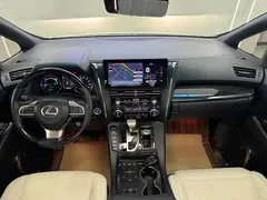 2020 Lexus LM 300h, белый — фото 22
